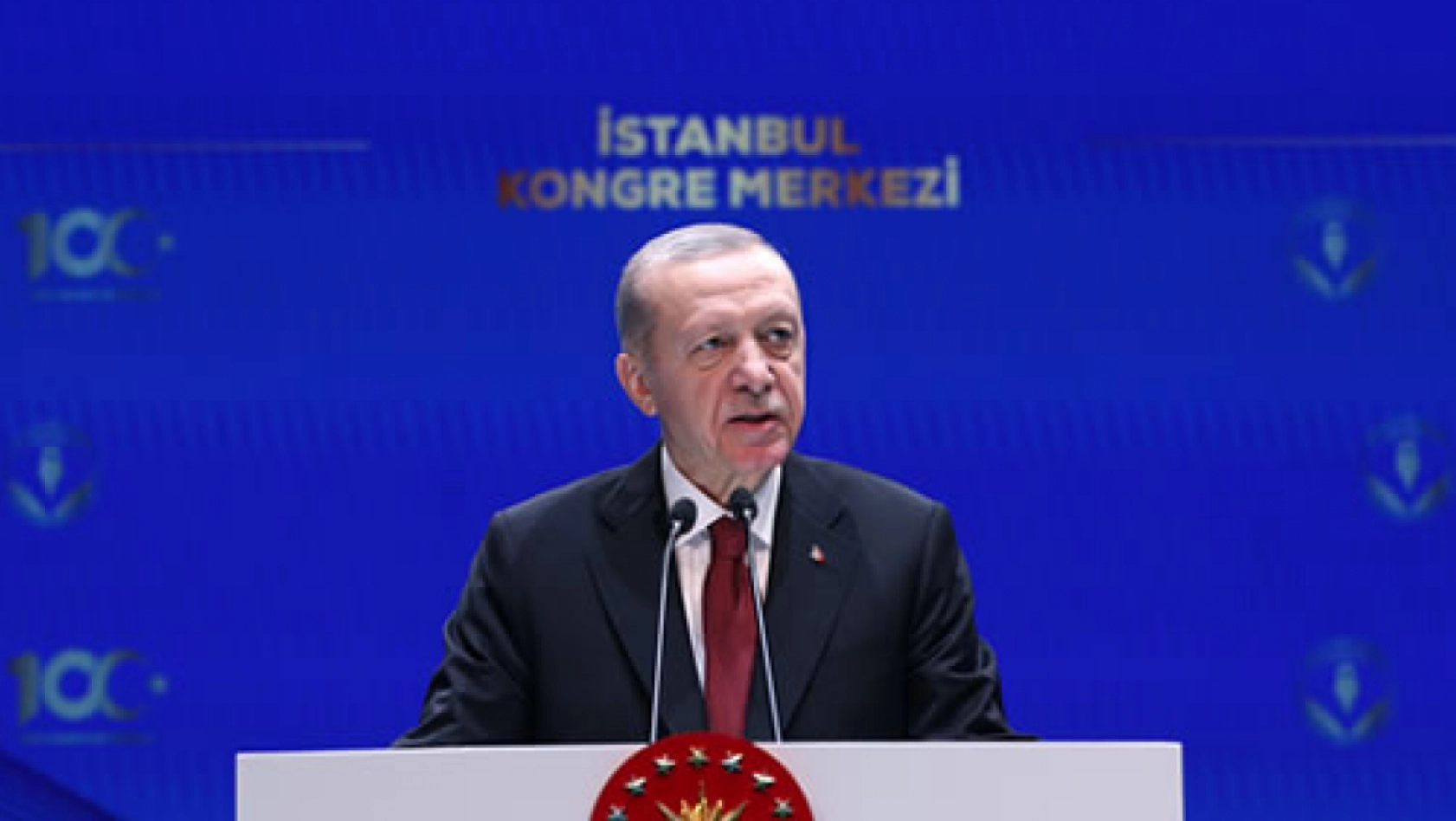 Erdoğan: Eğitim-öğretimin ikinci plana itilmesine müsaade etmedik