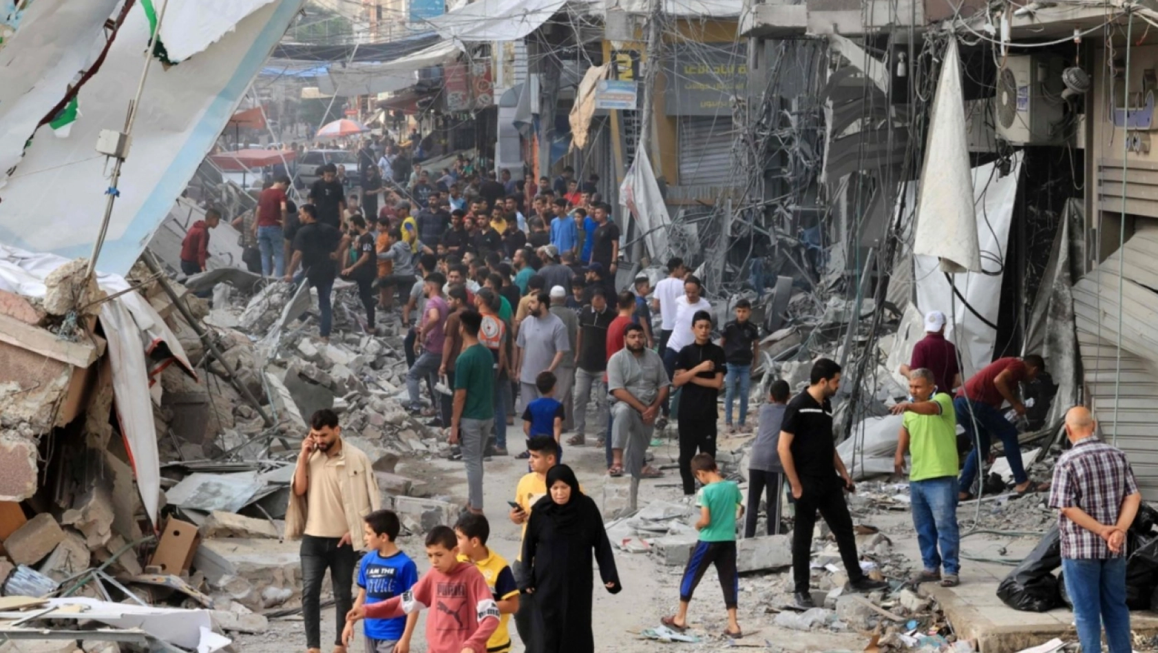 İsrail'in Gazze'ye saldırıları ekonomiyi çökertti: Fabrikalar durdu, iletişim kesildi