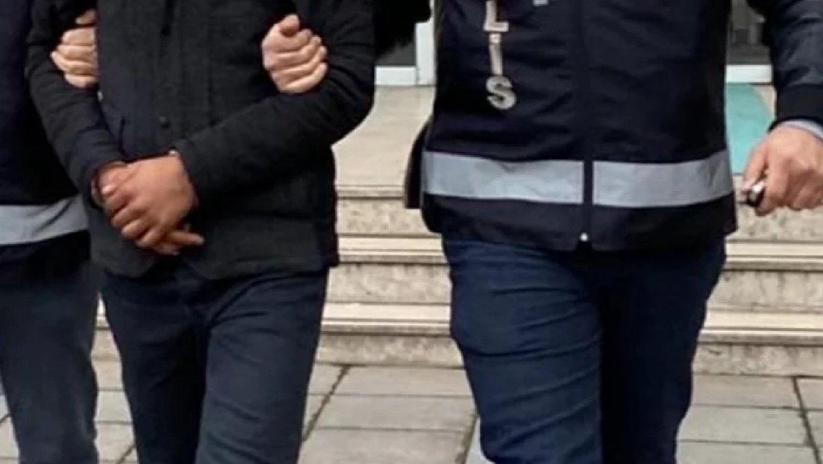 Konya'da FETÖ operasyonu: 7 şüpheliden 3'ü tutuklandı