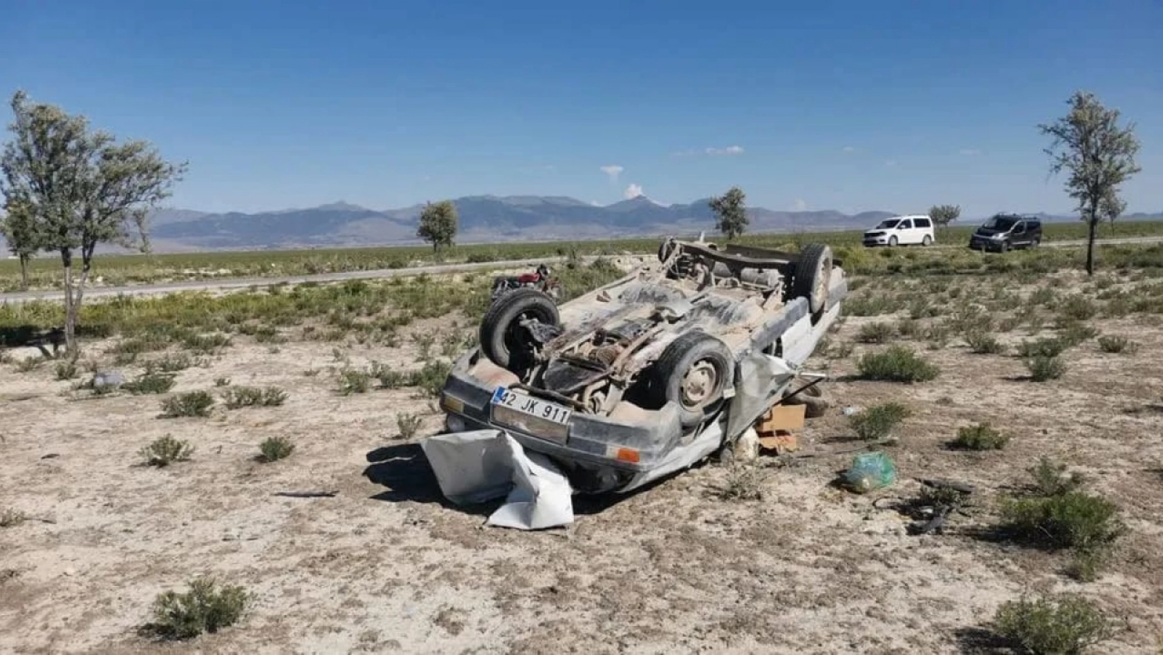 Konya'da Lastiği Patlayan Otomobilin Kazası: Bir Ölü, Bir Yaralı