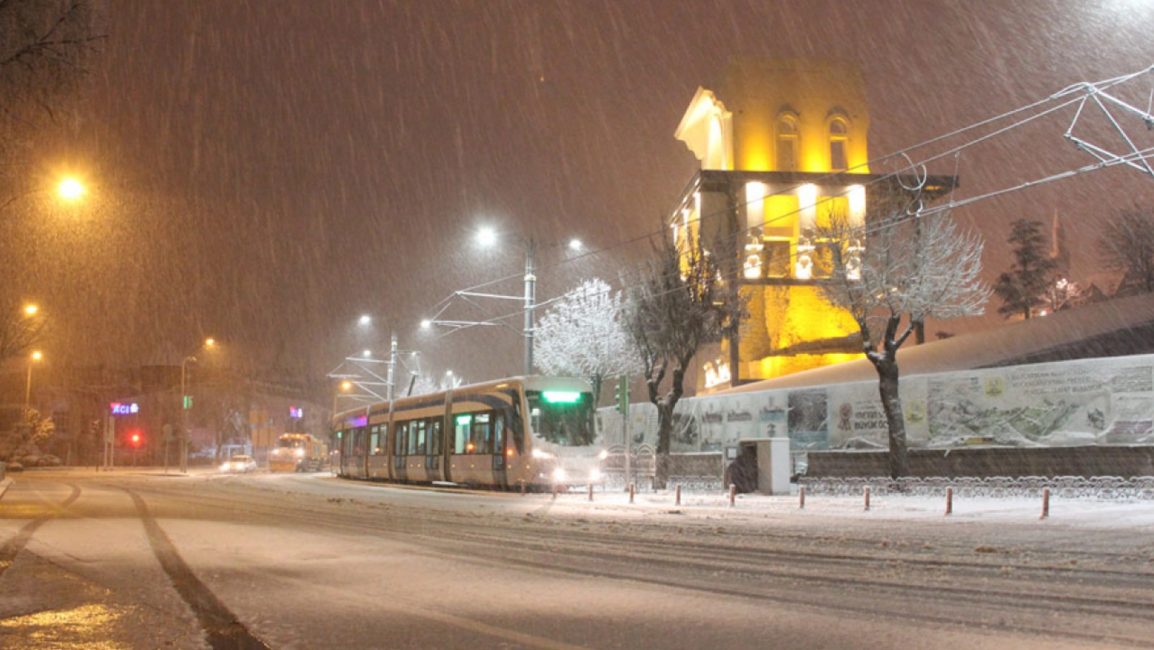 Konya merkezde kar yağışı başladı