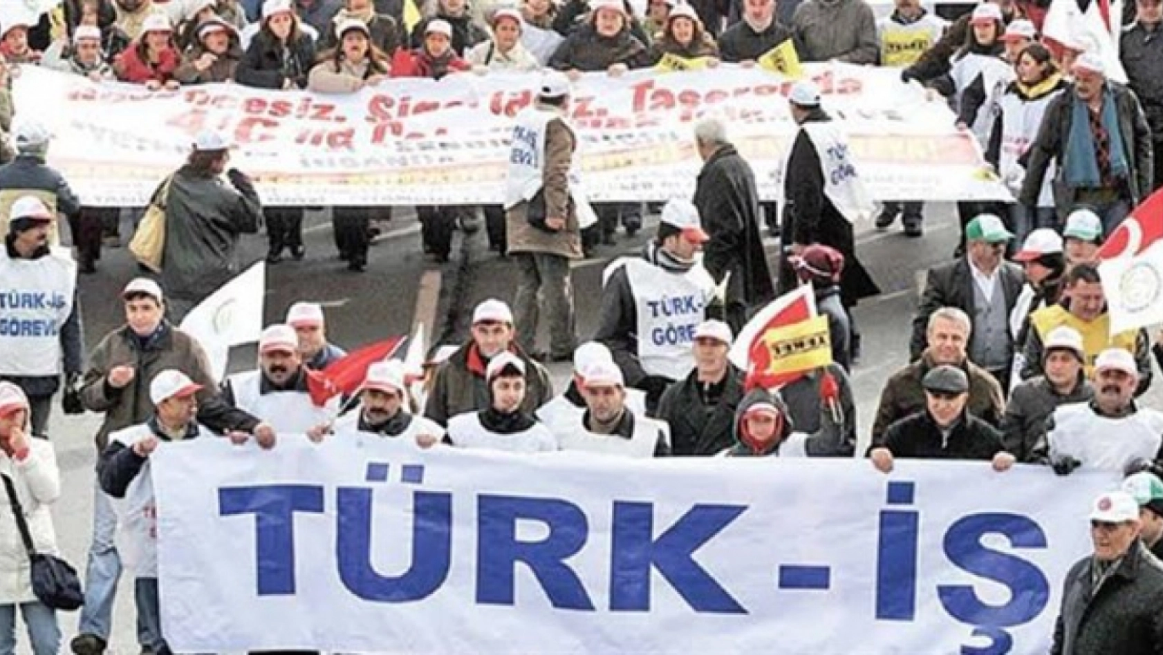 Türk-İş'ten kıdem tazminatı uyarısı: İş barışını bozar