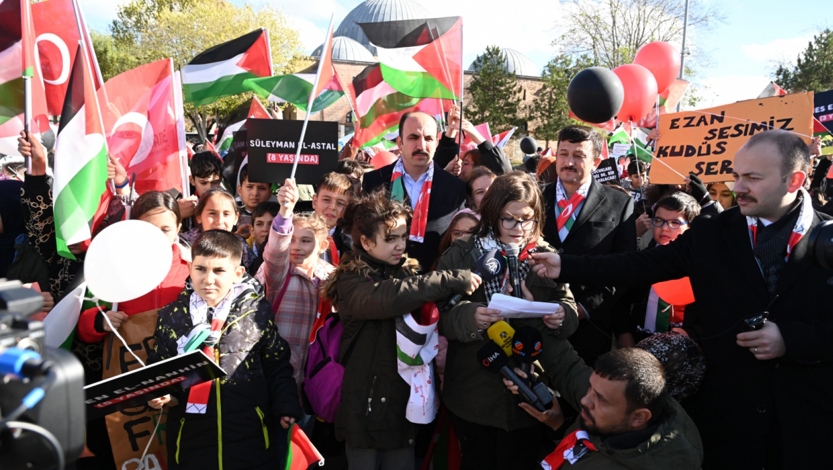 Konya'da Çocuklar Filistin İçin Ses Verdi
