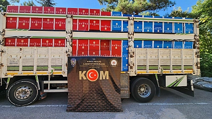 Konya'da durdurulan kamyonda 7.5 milyon adet makaron ele geçirildi