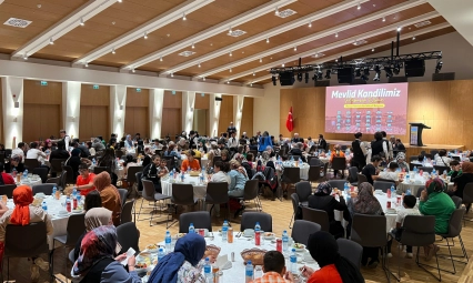 Konya Büyükşehir Belediyesi yetim ve öksüzleri Mevlid Kandilinde buluşturdu