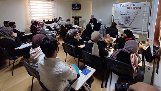 Yazarlık Atölyesi'nde ilk dersler tamamlandı