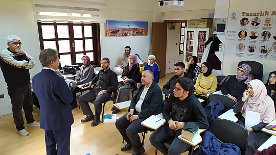 Yazarlık Atölyesi'nde ilk dersler tamamlandı