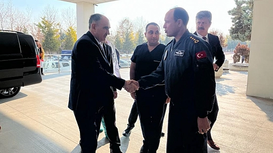 Konya Valisi Özkan Düşen Uçağın Pilotunu Ziyaret etti