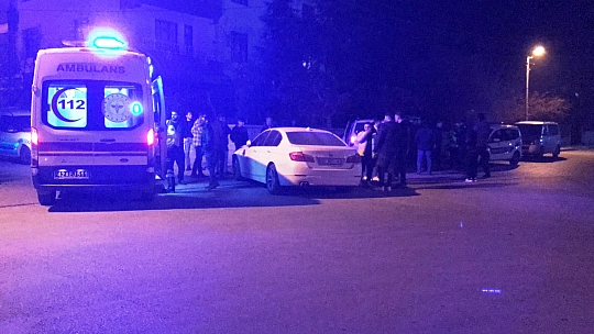 Konya'da polisten kaçarken araçlara çarptı kaçmaya devam etti