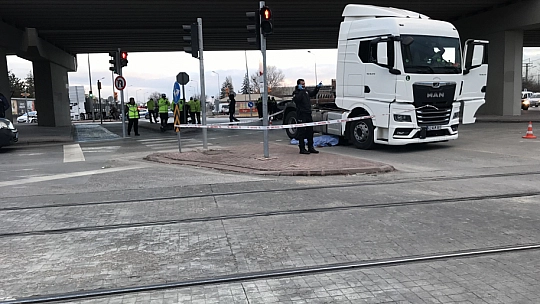 Konya'da tırın altında kalan motosiklet sürücüsü hayatını kaybetti