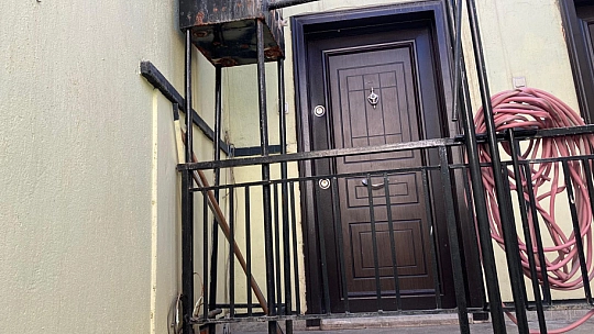 Konya'da Çöpler İçinde Yalnız Kalan 1,5 Yaşındaki Bebek Kurtarıldı