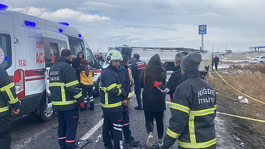 Niğde'de tur midibüsü devrildi: 1 ölü, 27 yaralı