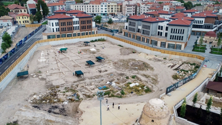 Başkan Altay ve Başkan Kavuş Şükran Mahallesi arkeolojik park alanında incelemelerde bulundu