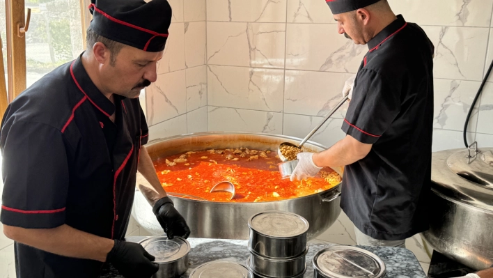 Ereğli Belediyesi Aşevi'nden İhtiyaç Sahiplerine Yemek Hizmeti