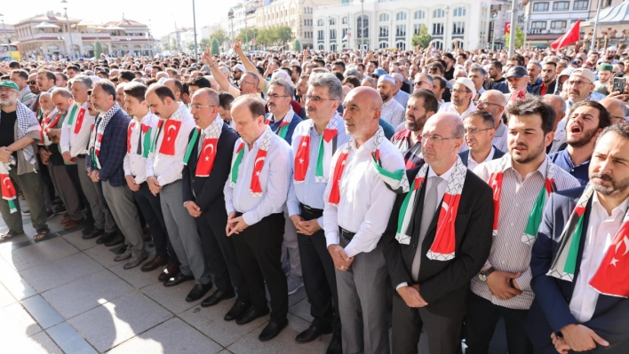 Konyalılar Şehit Haniye İçin Toplandı