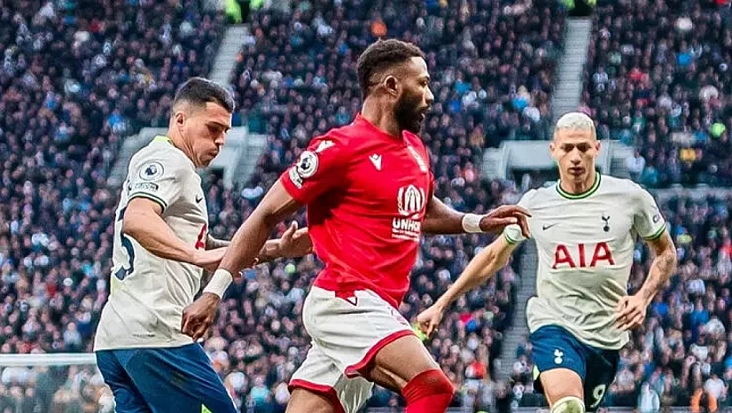 İsmi Trabzonspor ve Adana Demirspor'la anılıyordu!.. Başakşehir kaptı