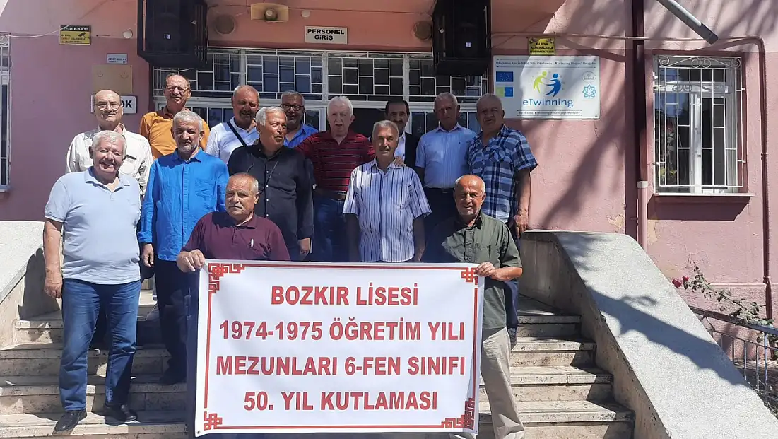 Bozkır'da 50 yıl sonra yeniden aynı sıralara oturdular