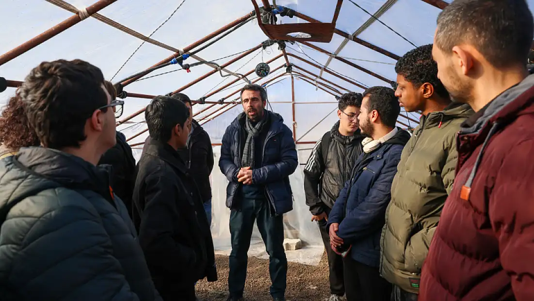 Öğrenciler Selçuklu Belediyesi Kompost Üretim Tesisi’ni Ziyaret Etti