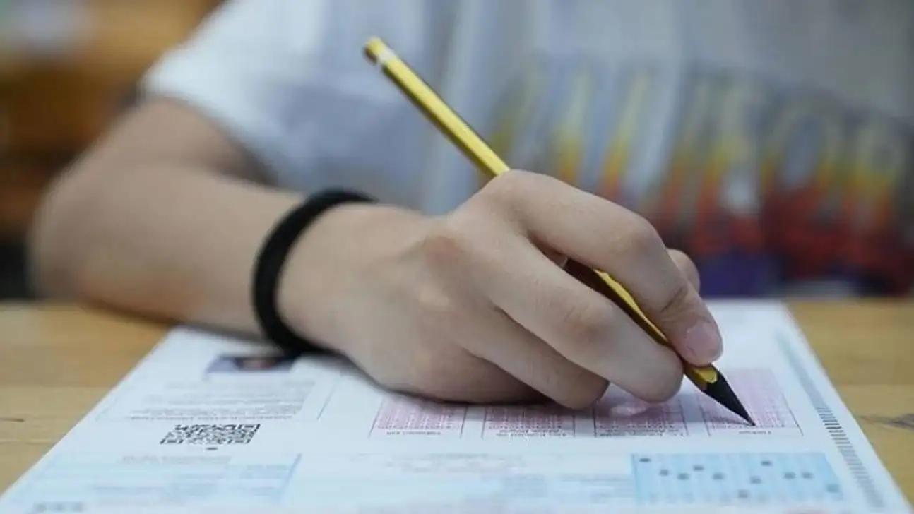 LGS heyecanı yarın başlıyor: Sınav saatleri ve soru dağılımı belli oldu!