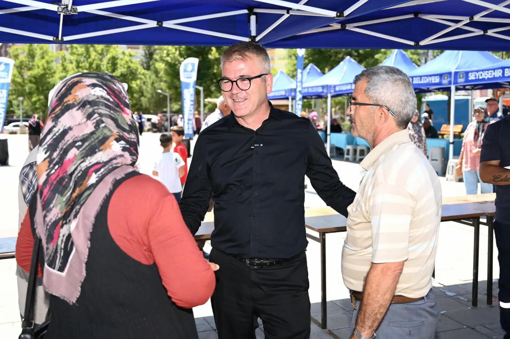 Seydişehir'de Aşure Kazanları Kaynadı: Başkan Kepçenin Başına Geçti