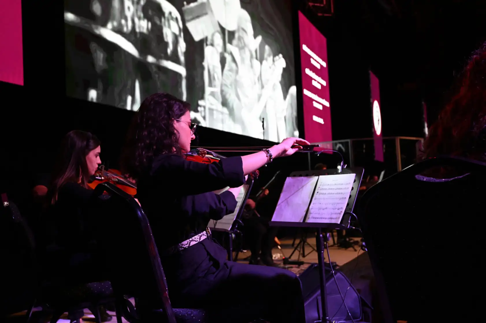 Minik Sanatçılardan Barış Manço'ya Vefa: Konya'da Unutulmaz Gece