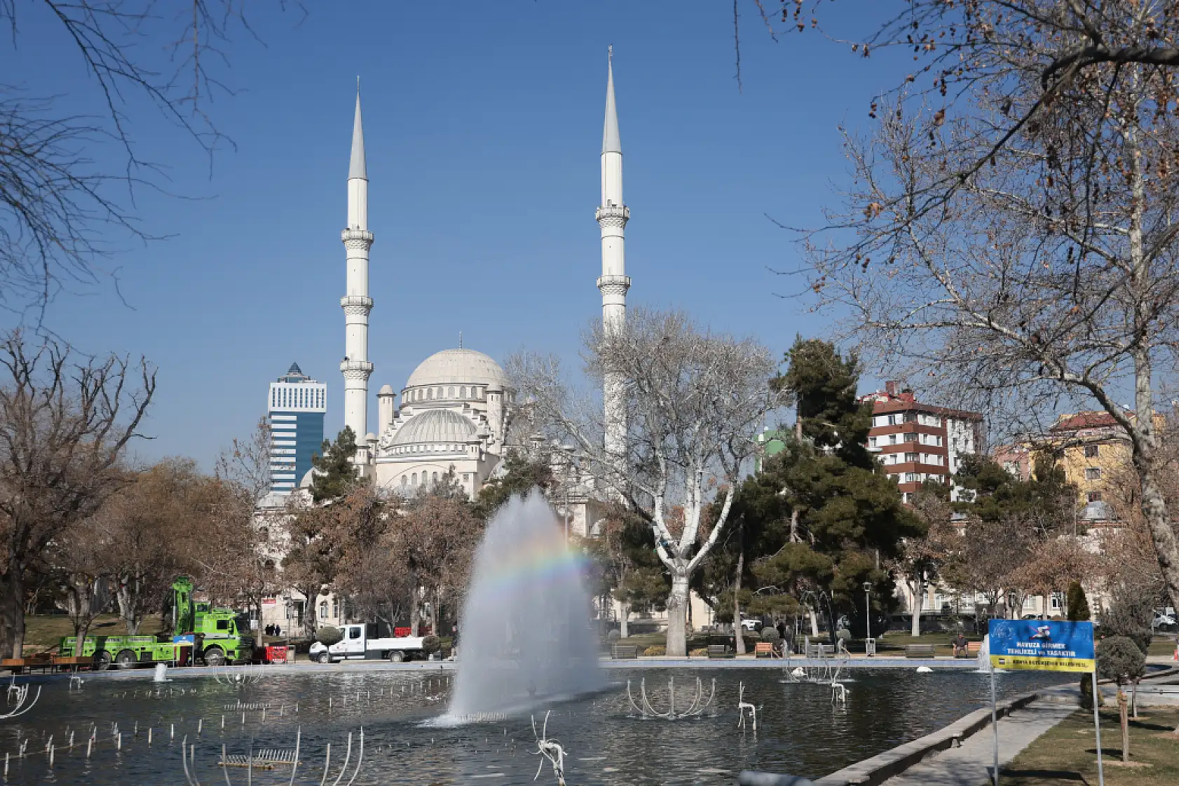 Konya'da Şubat Ortasında Bahar Havası: Vatandaşlar Güneşin Tadını Çıkardı