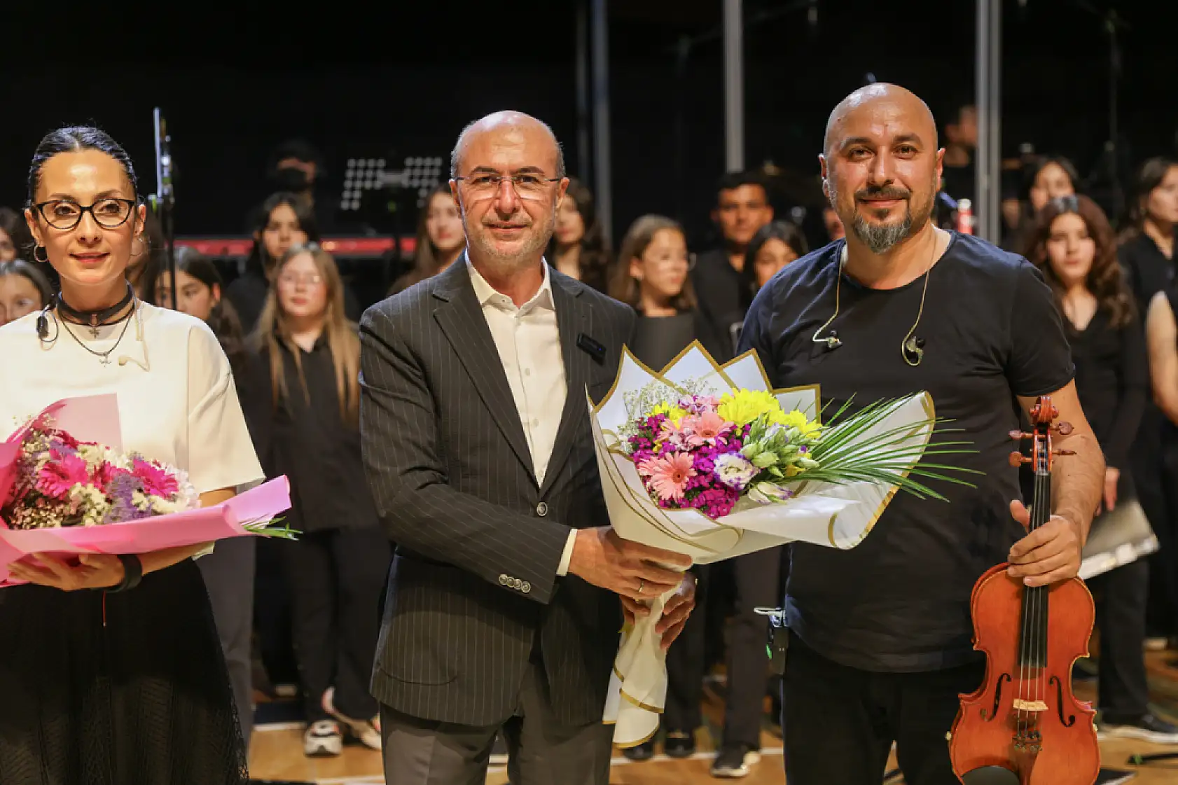 Minik Sanatçılardan Barış Manço'ya Vefa: Konya'da Unutulmaz Gece