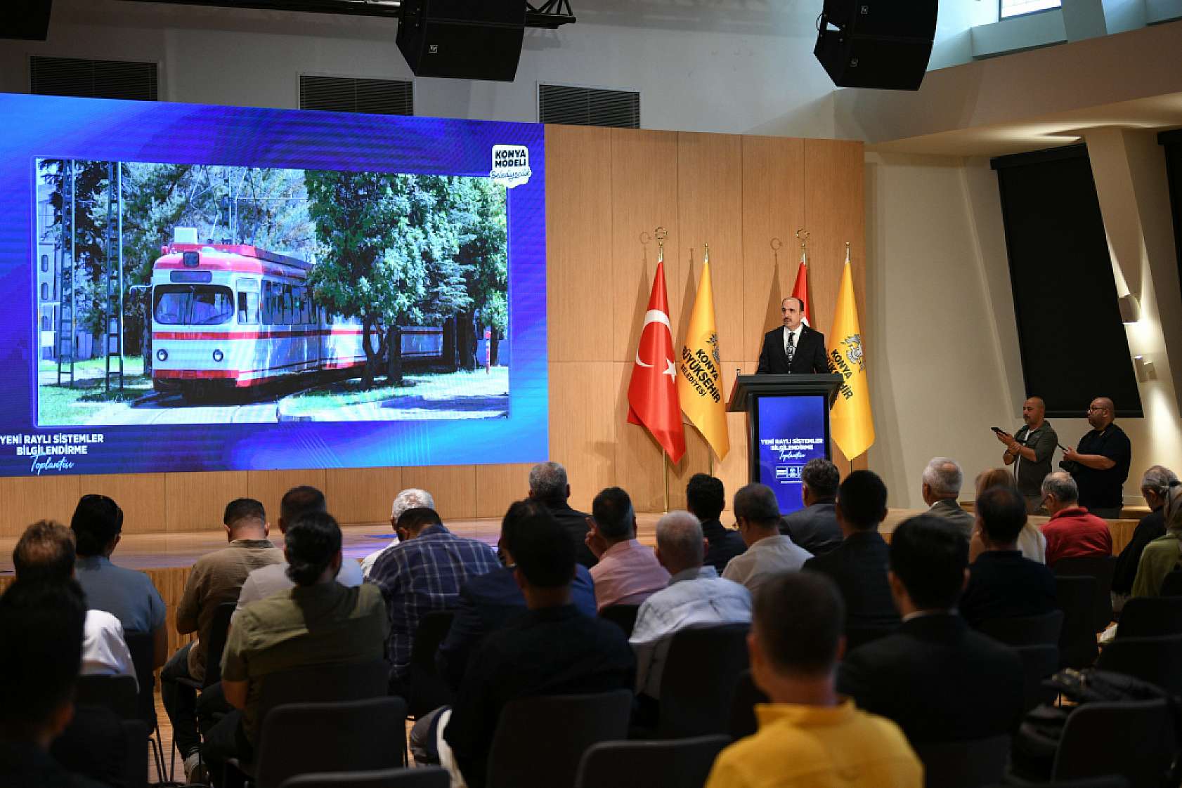 Konya'yı Demir Ağlarla Örecek Dev Projeler Açıklandı: İşte Yeni Tramvay Hatları, Metrolar ve Kapanacak Yollar