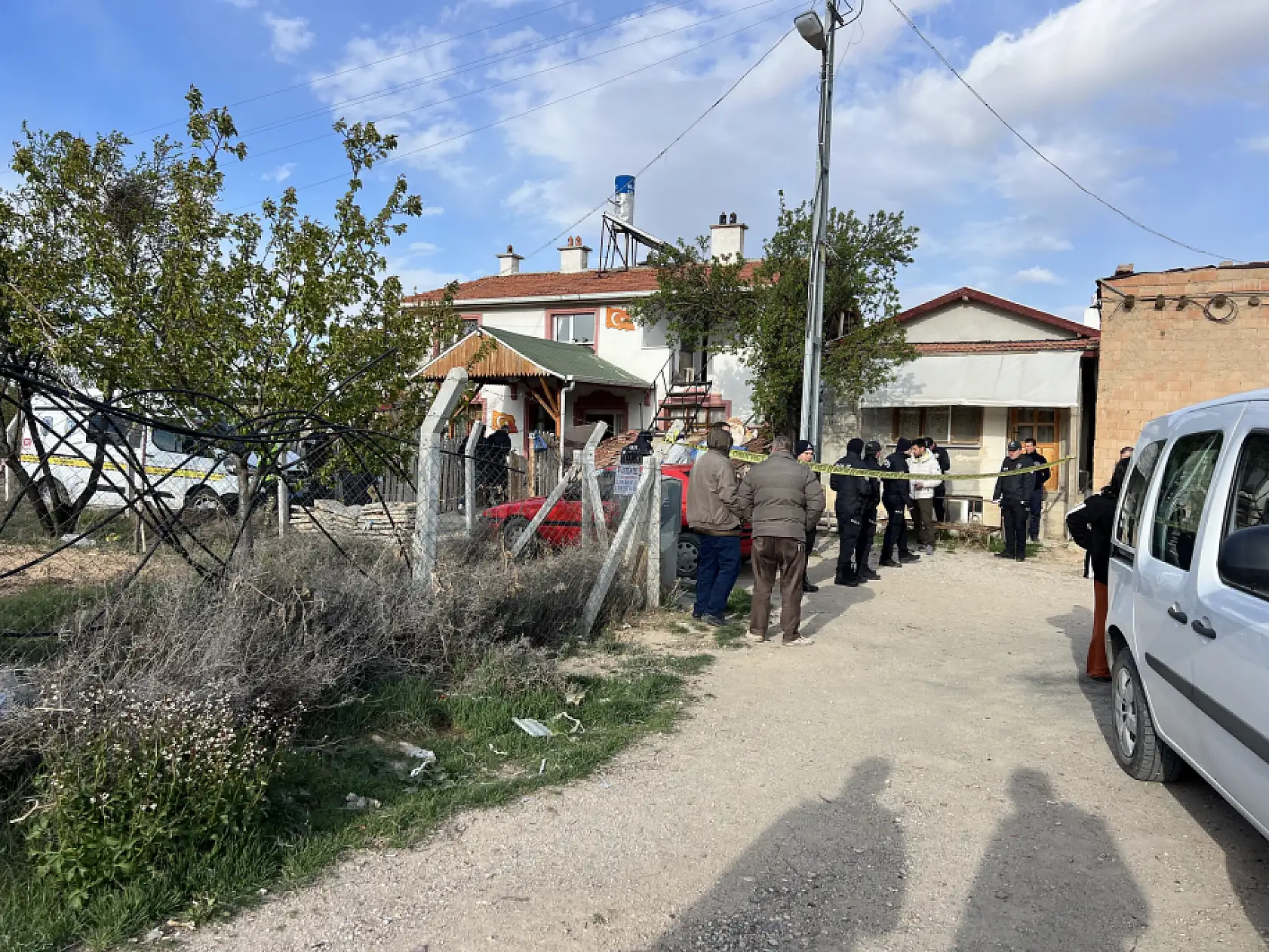 Konya'da aile içi dehşet: Eşini vurup canına kıydı