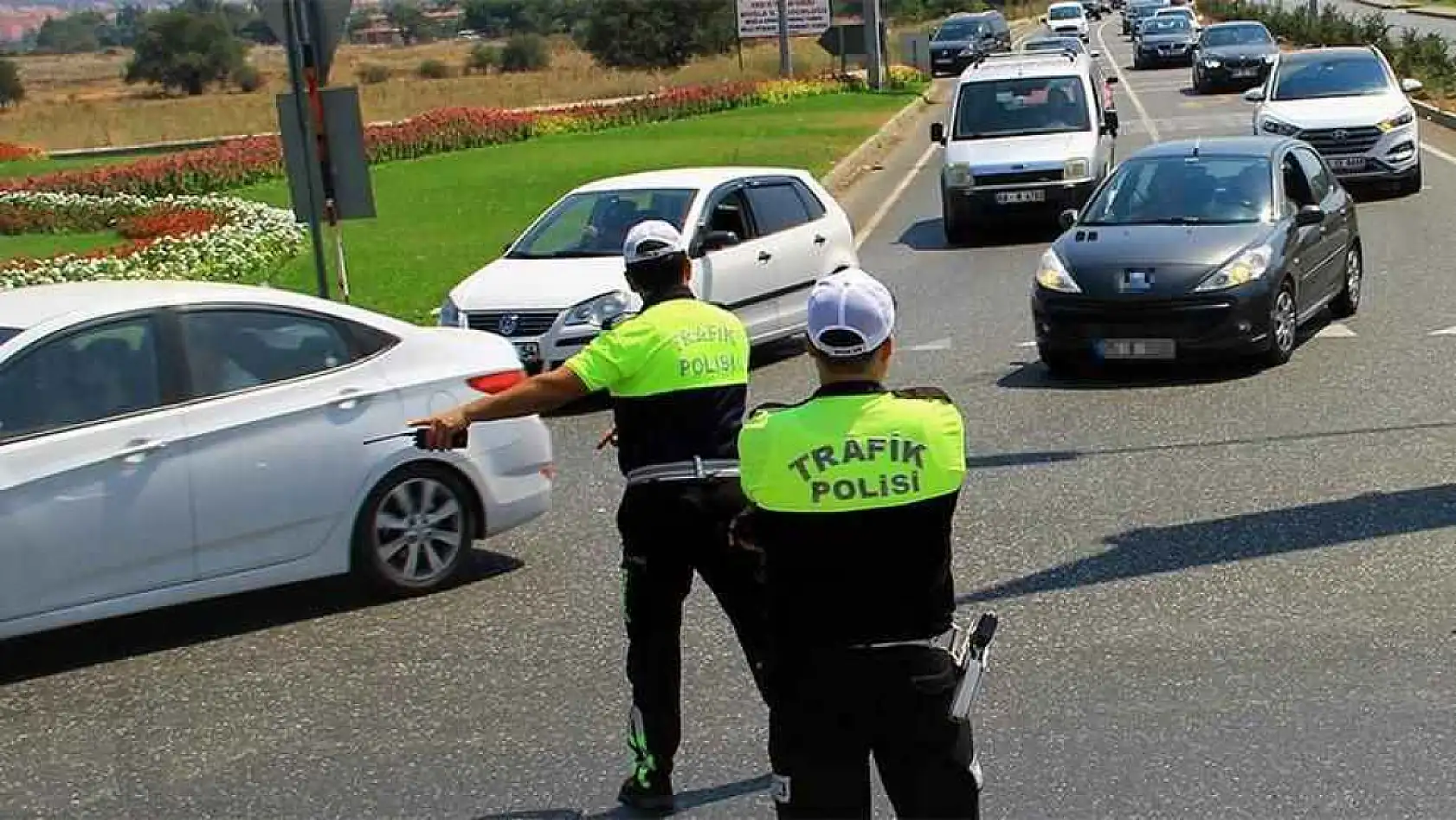 Trafik kurallarına uymayana rekor cezalar geliyor: Yeni düzenlemelerin ayrıntıları açıklandı