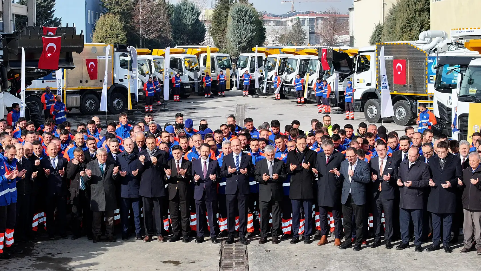 Başkan Altay 177 milyon lira bedelle Koski araç filosuna kazandırılan 19 yeni aracı tanıttı