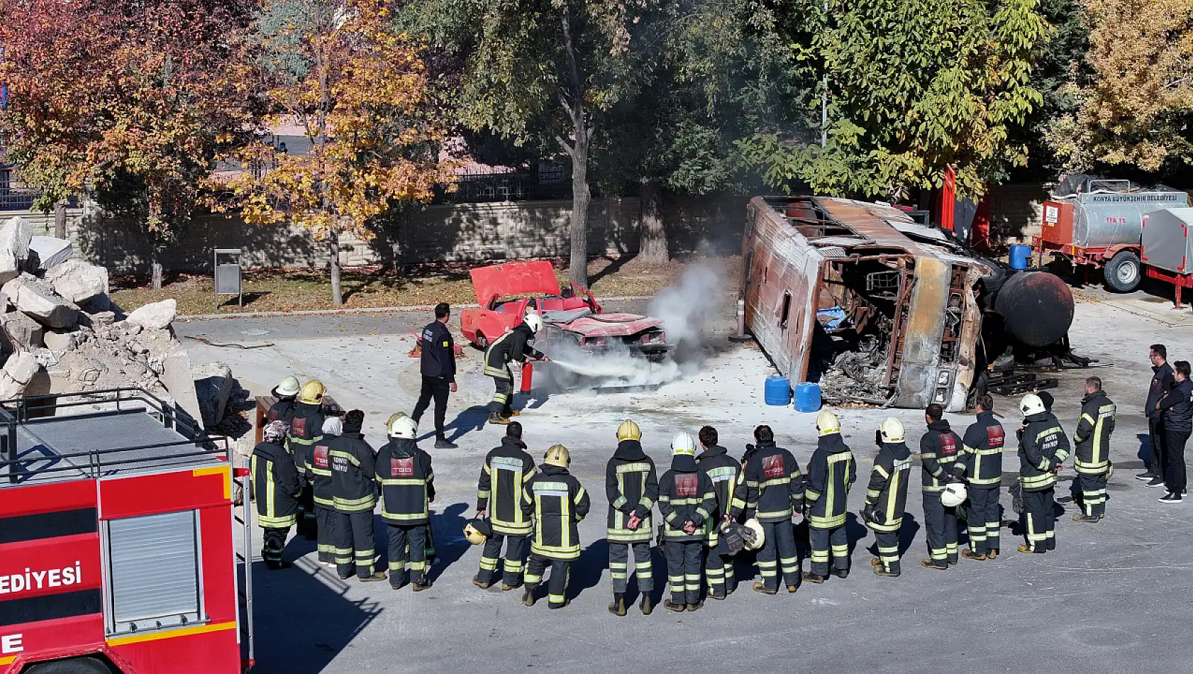 Konya Büyükşehir'in 'Gönüllü İtfaiyecilik Projesi' örnek oluyor