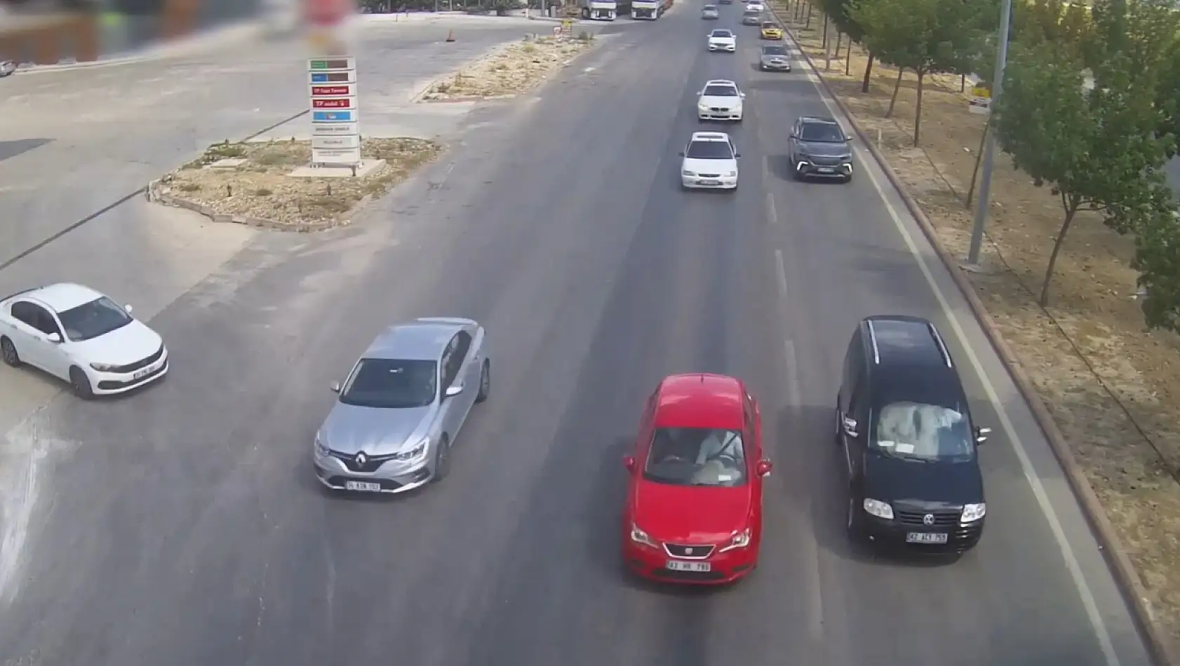 Konya'da trafiği tehlikeye atan düğün konvoylarına sıkı denetim