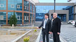 Başkan Ustaoğlu, yeni hastane binasında incelemelerde bulundu