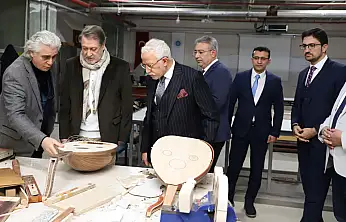 Devlet Sanatçısı Ahmet Özhan, NEÜ'de Öğrencilerle Buluştu