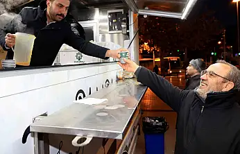 Karatay Belediyesi'nin Sıcak Çorba Geleneği Devam Ediyor