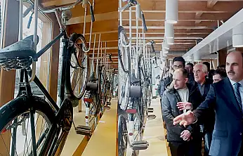 Konya Büyükşehir Belediye Başkanı Altay Velesbit Müzesi'ni Tanıttı