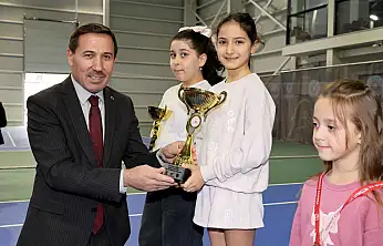 Konya tenis turnuvası Karatay'da tamamlandı