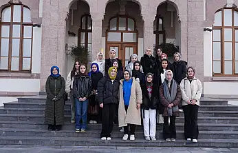 Lima öğrencileri taş bina'daki siyer sergisi'ni ziyaret etti