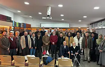 Mevlânâ Düşüncesinde Ahlakın İki Yüzü: Gayeci Ahlak ve Aşk Ahlakı