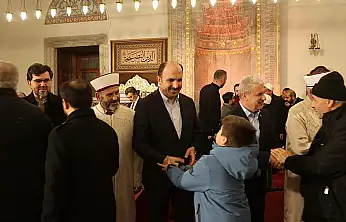 Vali Akın Ve Başkan Altay Regaip Kandilinde Konyalılarla Buluştu