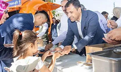 AK Parti Konya aşure ikramında bulundu