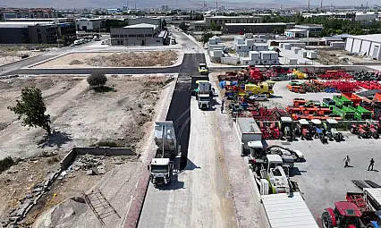 Başkan Kılca duyurdu: O mahallede sıcak asfalt serimi yapılıyor!