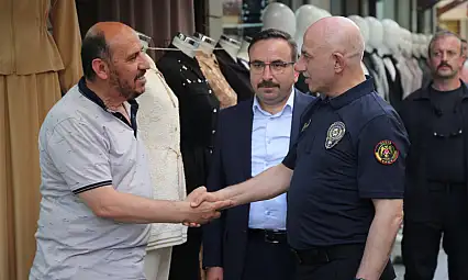 İl Emniyet Müdürü Yüksek, tarih kokan çarşıda esnafla buluştu