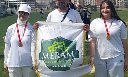 Meramlı sporcular yine gururlandırdı: Önemli başarılar elde ettiler!