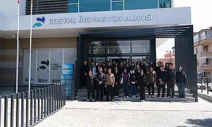 Sosyal inovasyon ekosistemi geliştirme programları liselerde düzenleniyor