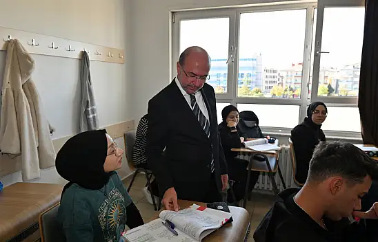 Başkan Pekyatırmacı ve Kaymakam Tortop öğrencilerle bir araya geldi