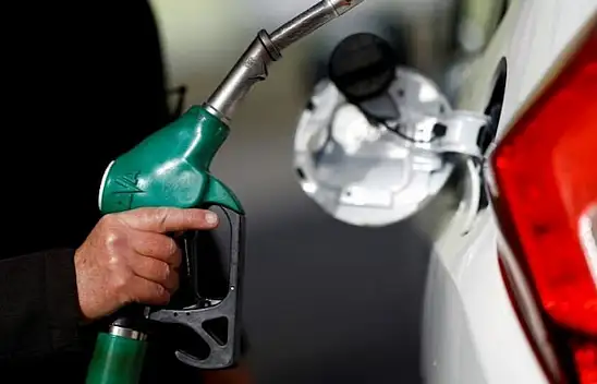 Benzin Fiyatlarına İndirim Geliyor!