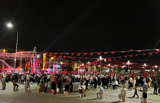 Binlerce Konyalı Meydanlarda: 15 Temmuz Ruhu Yeniden Canlandı