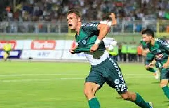 Eski futbolcu Konyaspor Stadyumu için 'en çirkin stadyum' dedi!